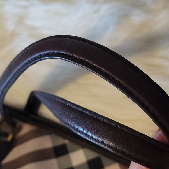 🥰⚘️BEAUTIFUL STUDDED BURBERRY NIKKI NOVA CHECK TOTE⚘️🥰 - Picture 5 of 8